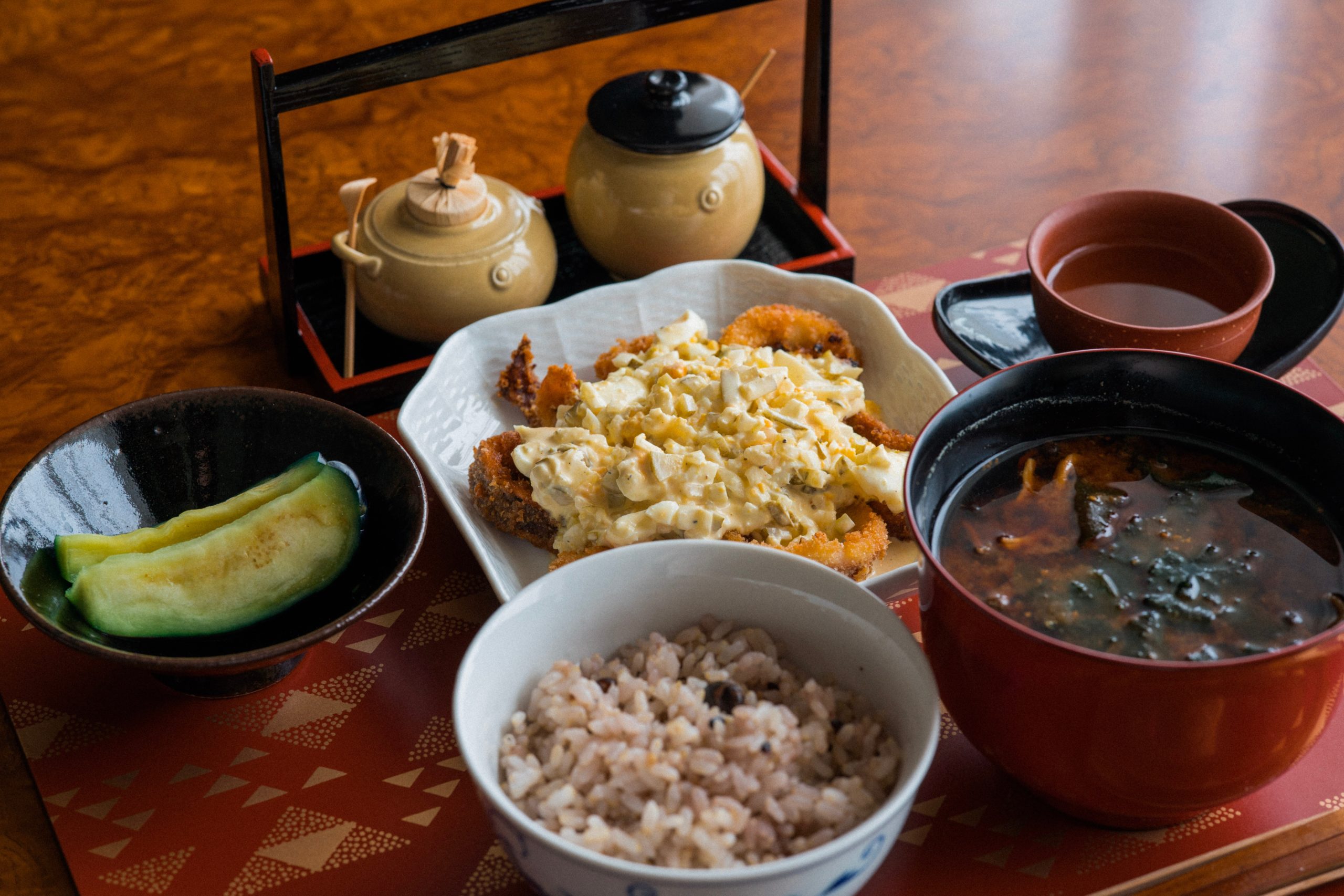 【絶品　非常食でアレンジ】簡単に贅沢メニューに早変わり。災害食を使って夕食を作ってみました。